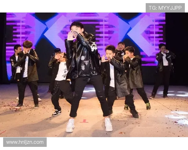 南京街舞队的进攻策略与风格解析引领街舞热潮的背后故事